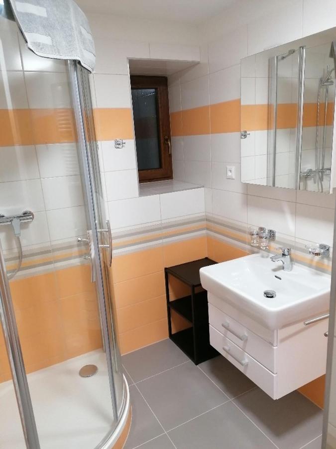 Apartmany Na Namesti Boží Dar Exterior foto