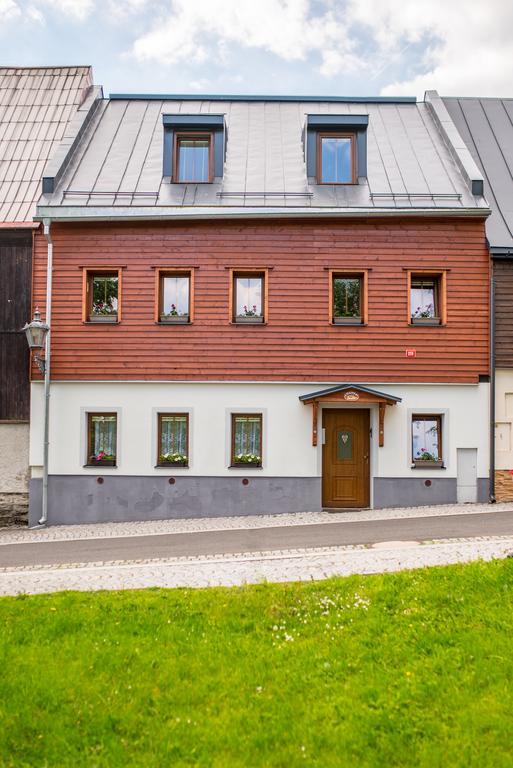 Apartmany Na Namesti Boží Dar Exterior foto