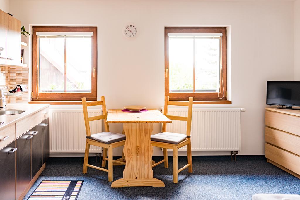 Apartmany Na Namesti Boží Dar Exterior foto